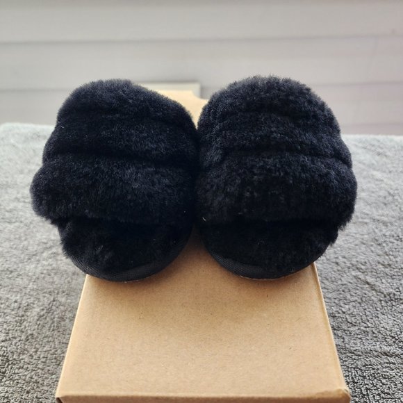 Ugg Fluffy Slides for toddler Size 6 - Picture 5 of 7